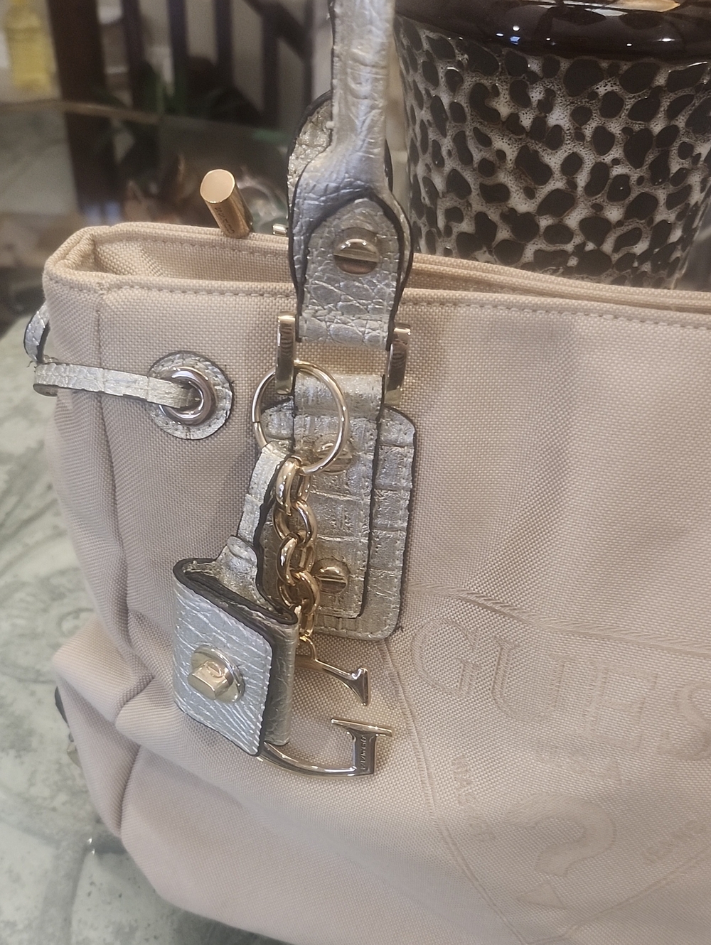 Guess Vintage Mixed Media Shoulder Tote Logo Bag - Picture 2 of 13